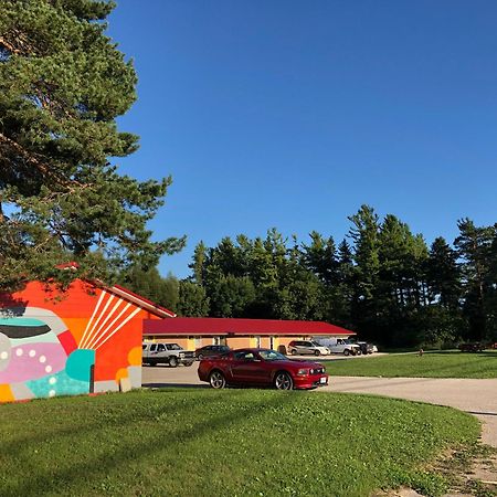 Top Notch Motel Wiarton Buitenkant foto